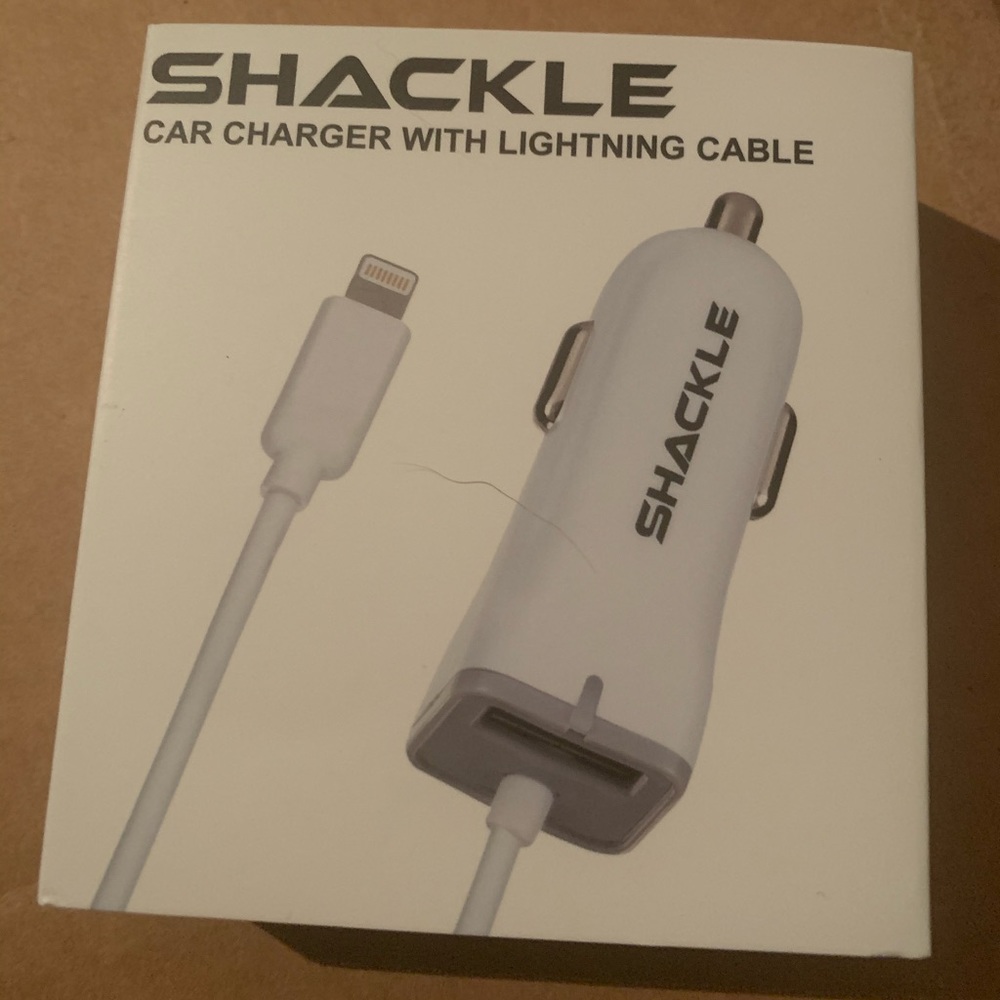 ❤️ Free car charger w/extra USB port